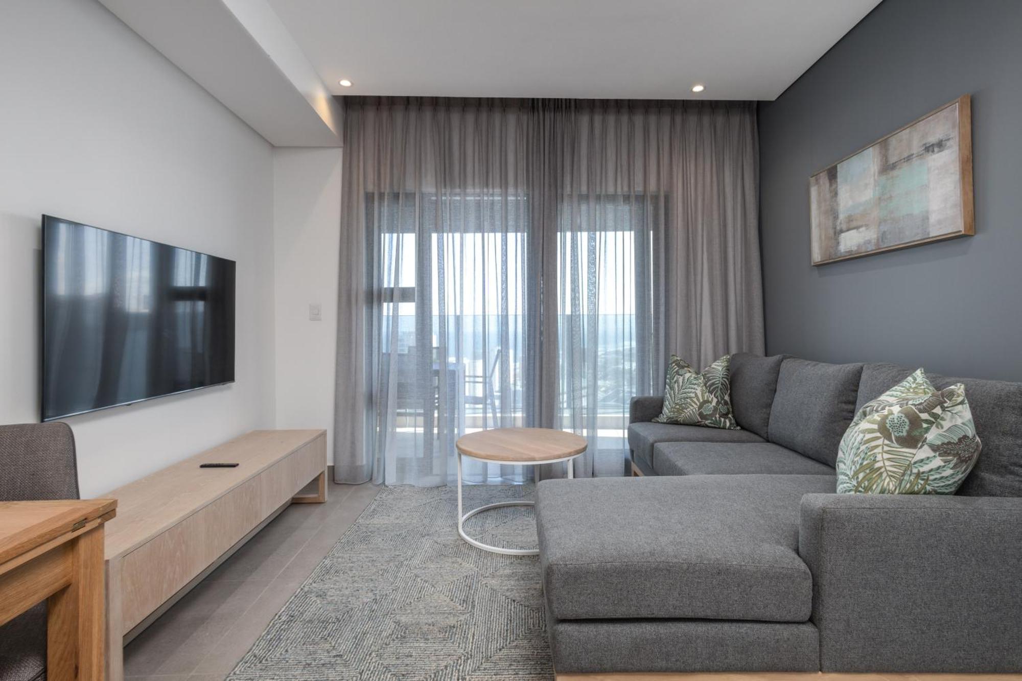 Apartment 1808 Oceans - By In Umhlanga Durban